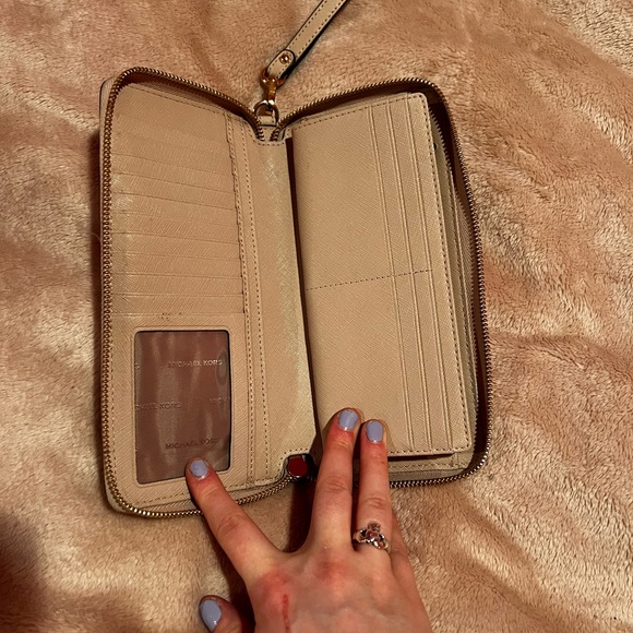 Michael Kors Travel Wallet - Picture 2 of 5